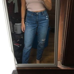 abercrombie and fitch distressed mom jeans